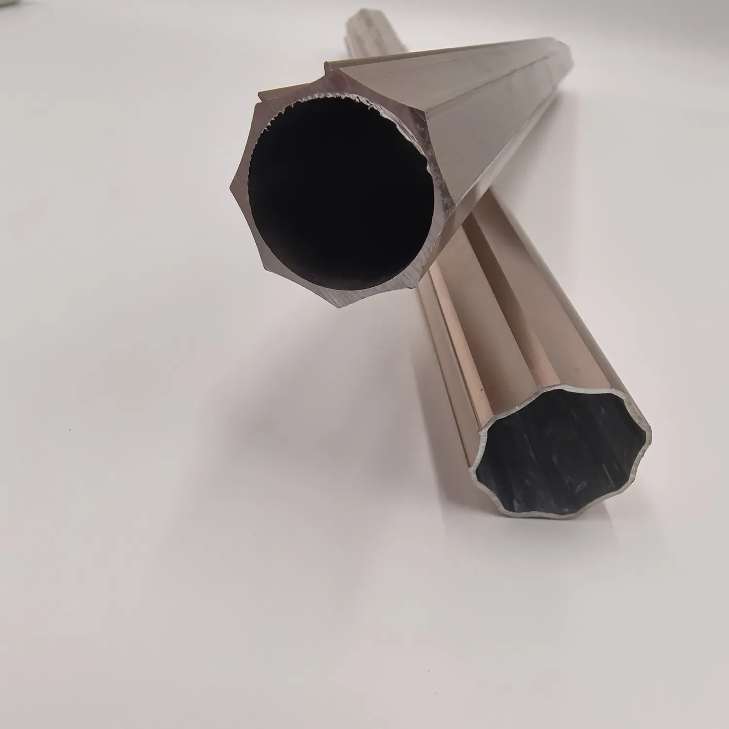 Heavy-Duty Aluminum Curtain Track for Ceiling Mounting Solutions