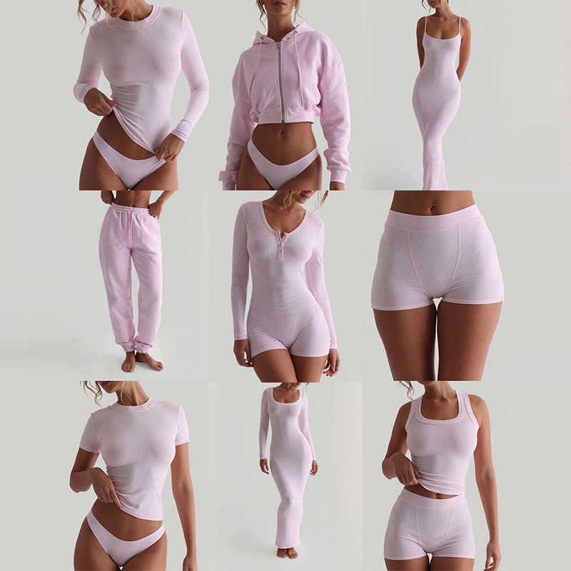 Комплект женский летний майка и леггинсы спортивный