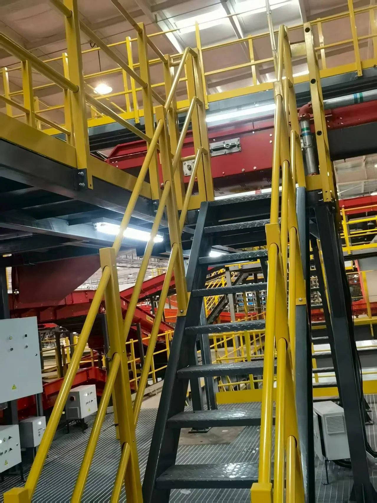 New Product Resistant to Rust Hot-Rolled Section Staircases for Warehousing