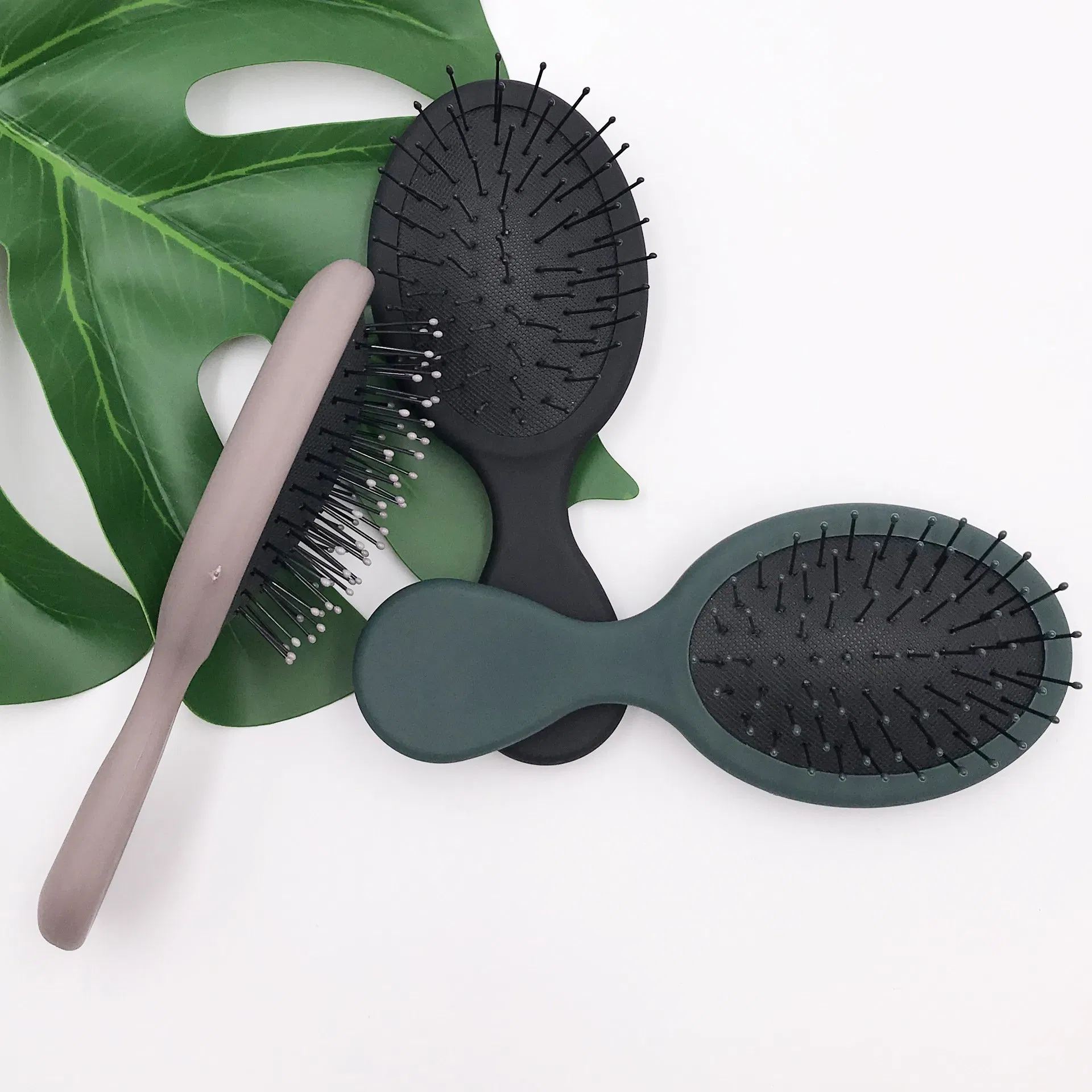 Factory Price Spot Supply Candy Color Mini Portable Massage Comb Dry and Wet Makeup Anti - Static Comb