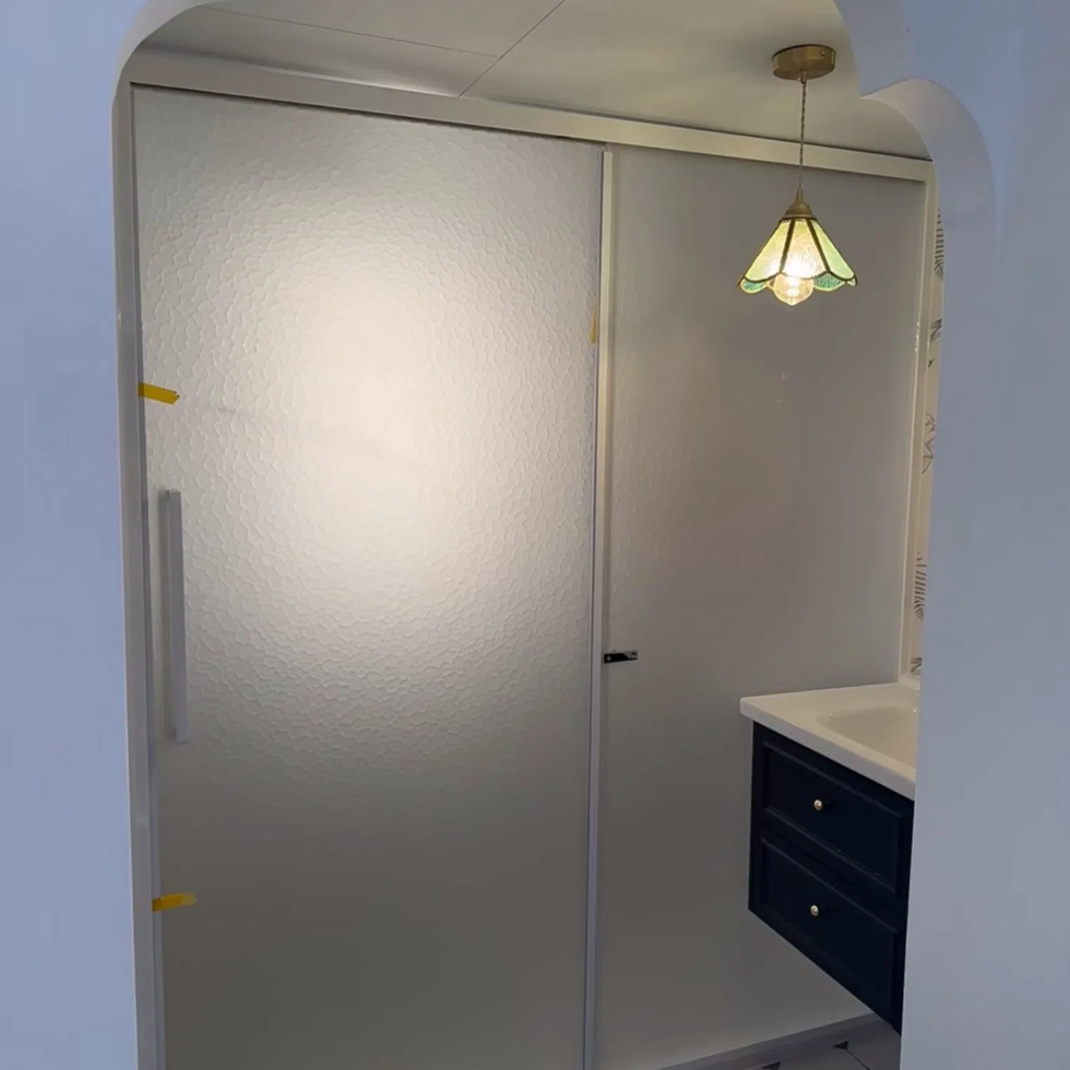Acid Etched Glass: Easy to Coordinate, Match Various Decoration Styles