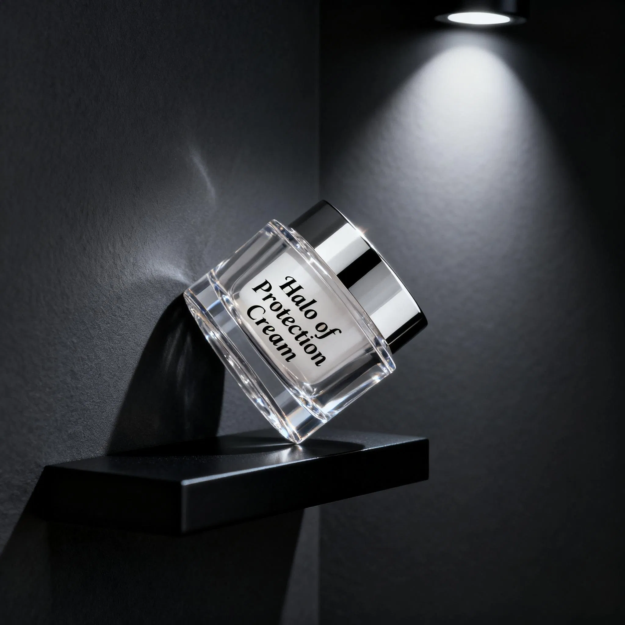 Daily Defense and Moisture-Boosting Isolation Face Cream with Panthenol and Sodium Hyaluronate for Combination Skin