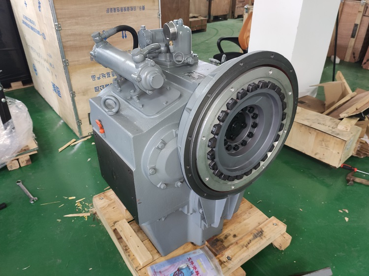 High Quality 1000rpm-2300rpm Advance Gearbox (D300)
