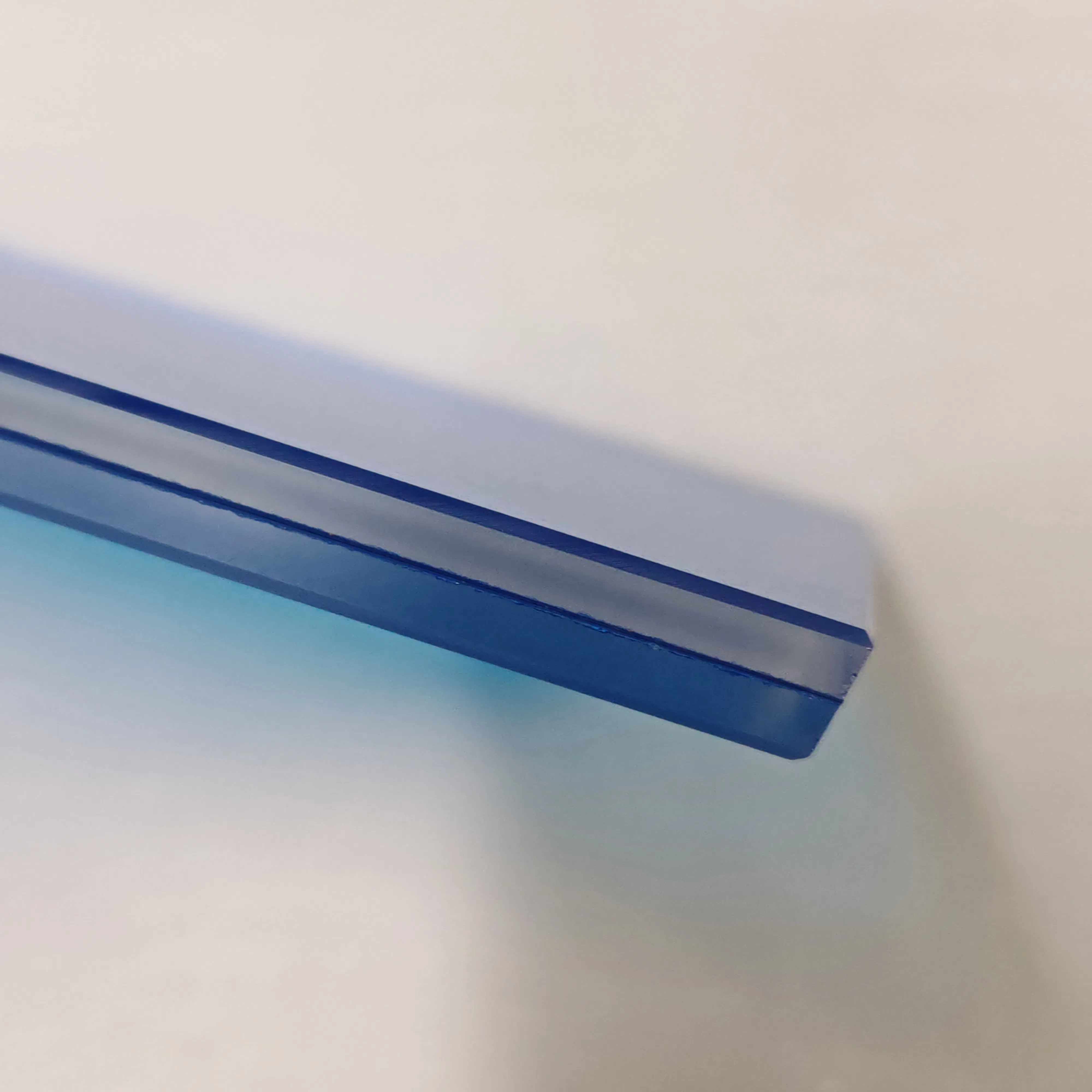 Decorative Laminated Glass Panels for a Modern Aesthetic