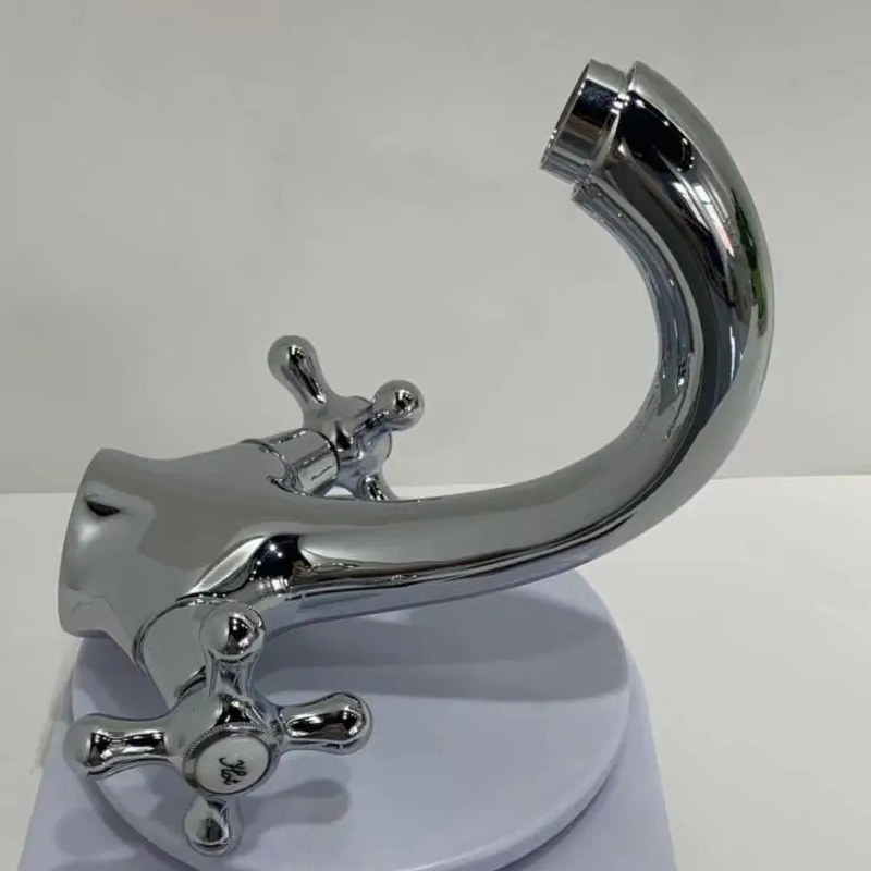 Смеситель для раковины двухрукояточный хром