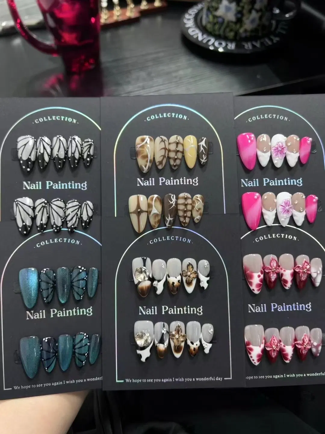 Wholesale Salon Handmade Artificial Short Tips Middle Almond 3D Pink Art Acrylic Press on Self Adhesive Fake Nails Simple Leopard Print French Style False Nails