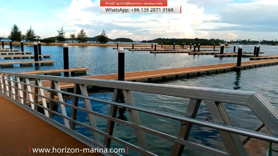 Portable Aluminum Alloy Floating Docks Marina Pontoon with Mooring Cleats