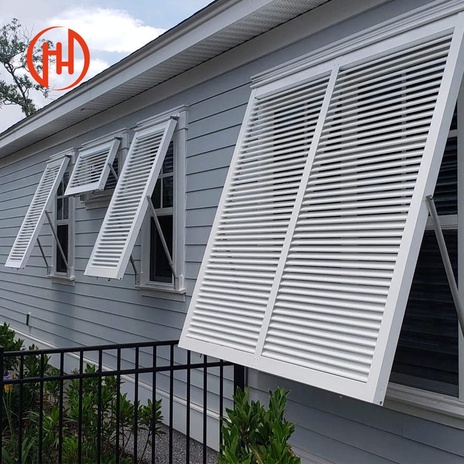 Aluminium Sun Shutters Outdoor Sun Shade Sliding Louver Rolling Shutter Windows Aluminum Alloy Horizontal 100mmx50mm Customized