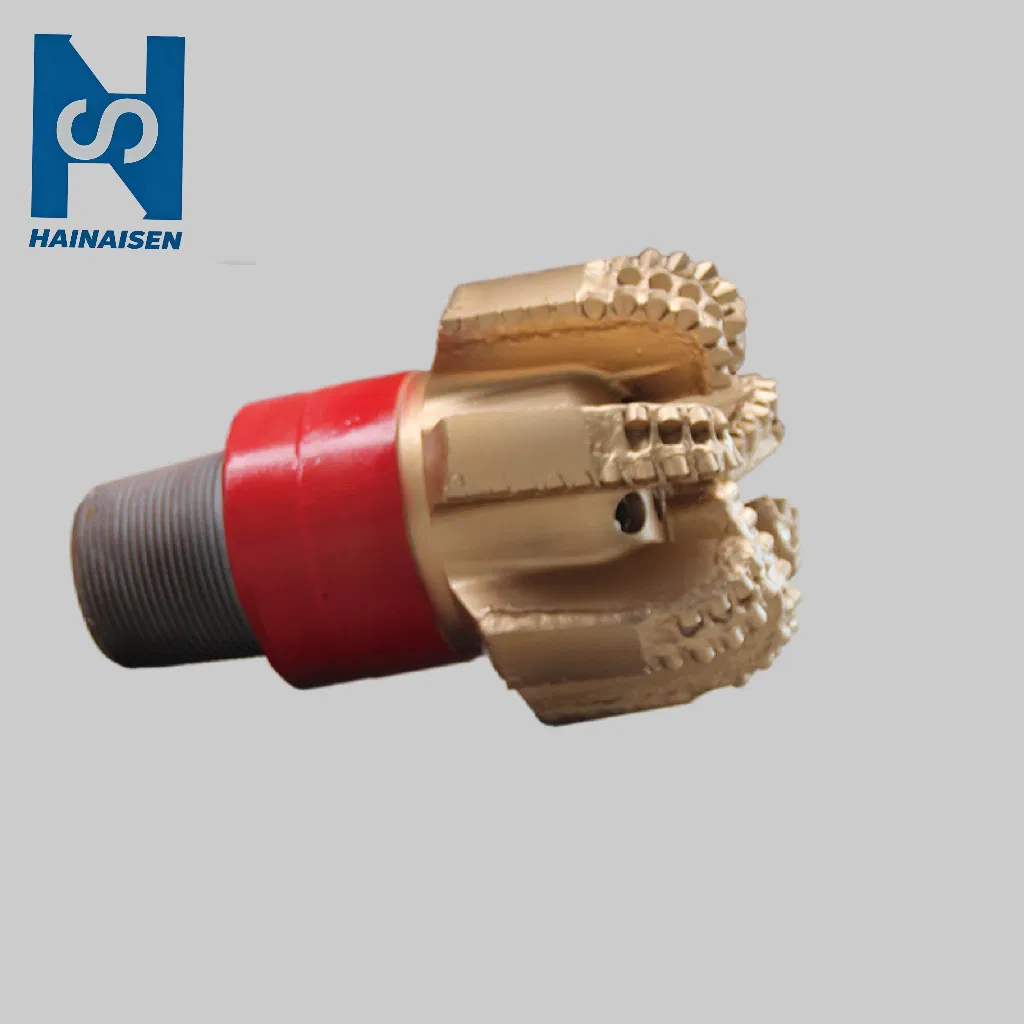 PDC долото 7-крыльевое с 10 соплами для нефтяных скважин