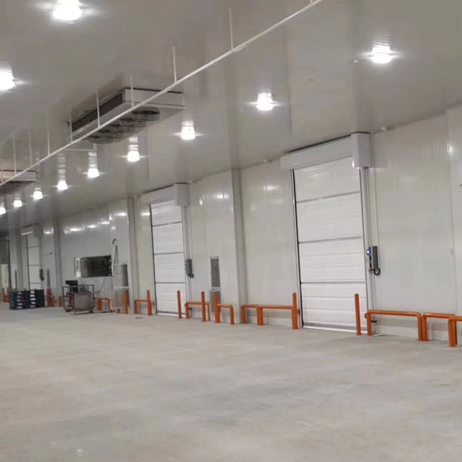 Industrial Overhead Door with Safety Inspection Certificate Automatic Sectional Garage Doors