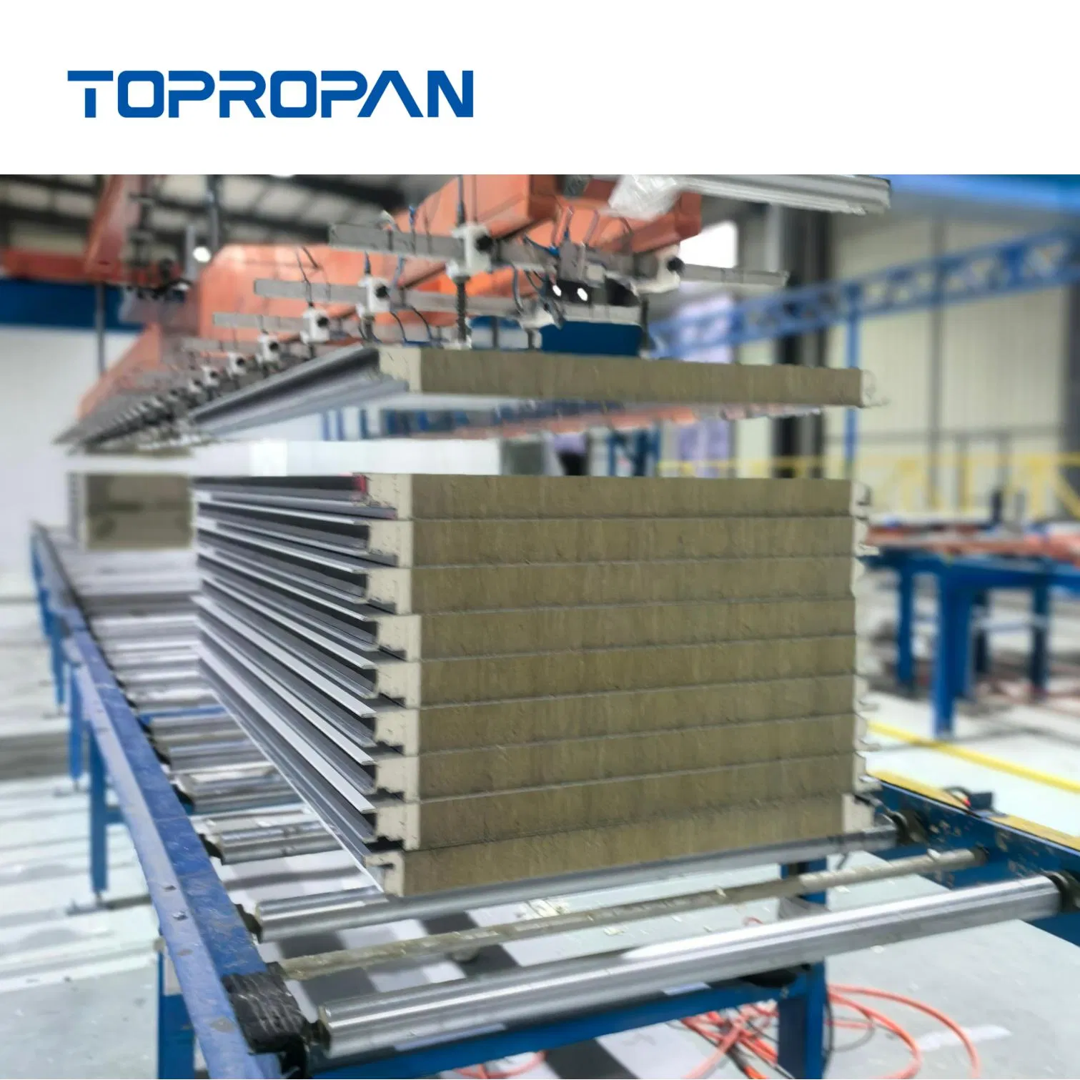 Insulated Building Material: PIR Sandwich Panel with Rock Wool Core