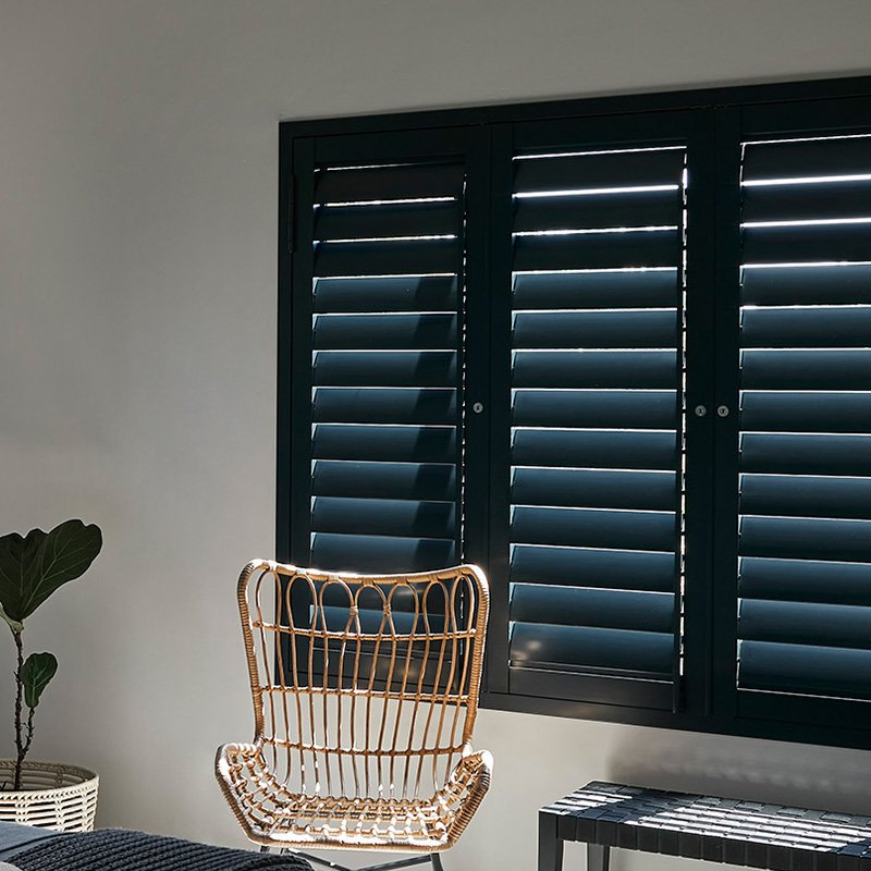 Customized Solid Wooden Shutter Plantation Shutters