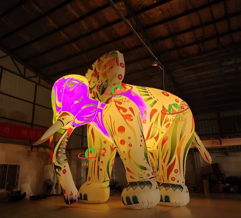 Customized Decoration Giant Inflatable Elephant, Advertising Inflatable Cartoon Elephant