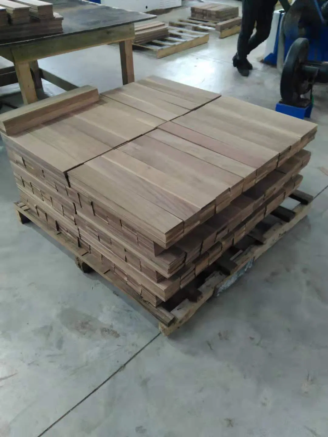 2.0mm Thickness Oak Veneer for Multi-Layers Flooring