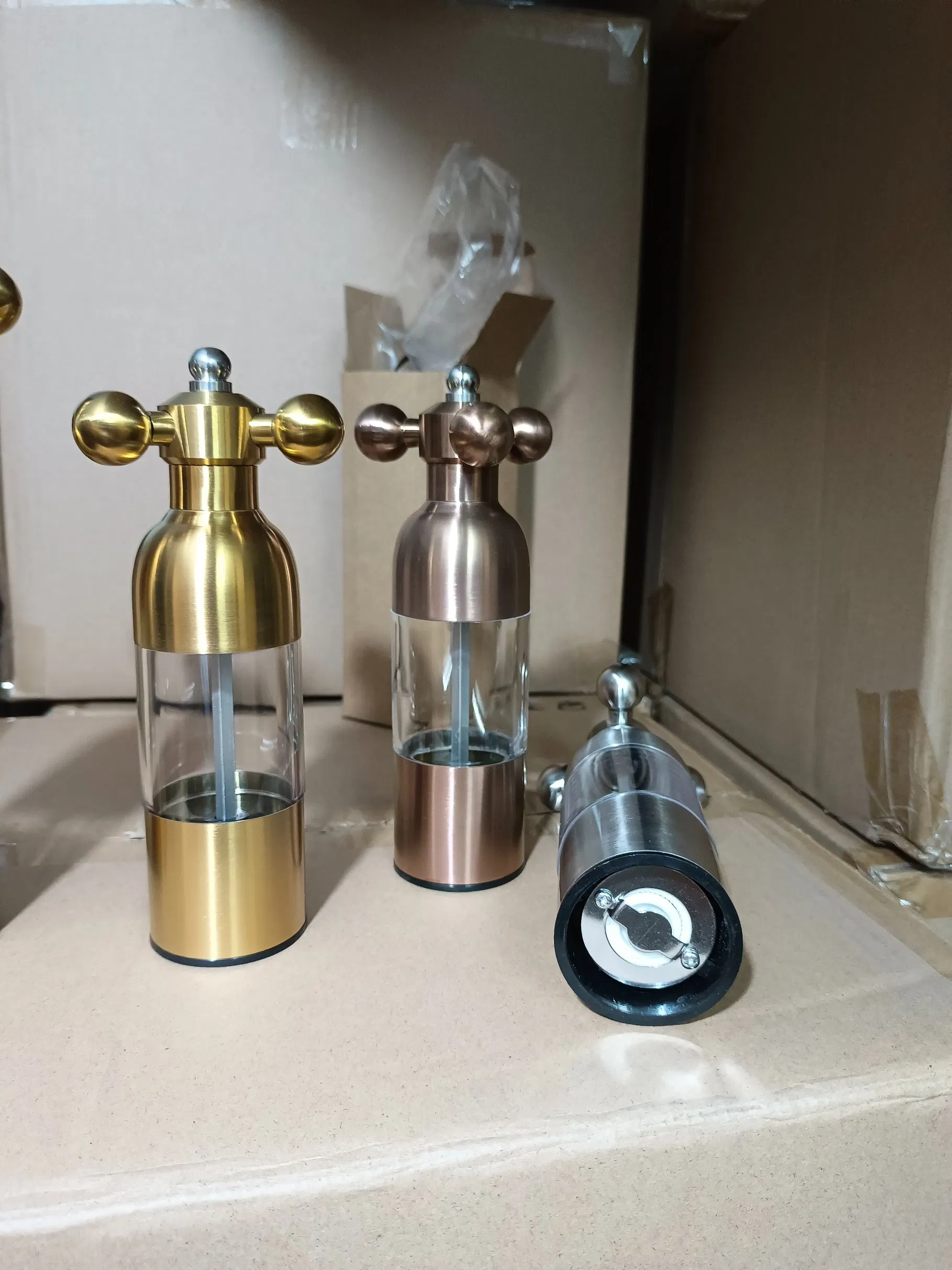 Kitchen Gadget stainless Steel Pepper Grinder Spice Grinder Salt Pepper Mill