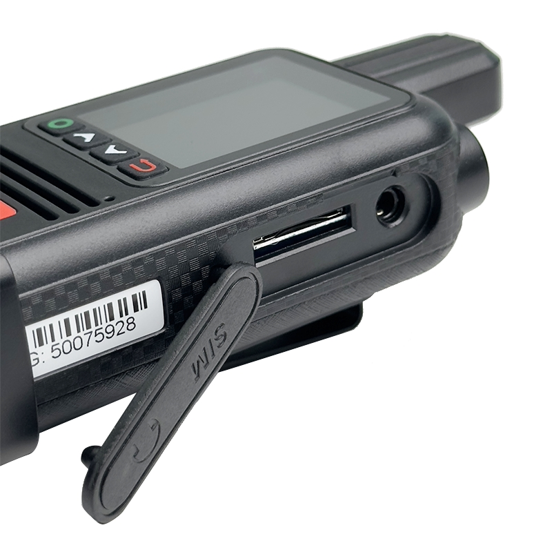 Защищённая 4G PTT рация NOMI EC20 с GPS