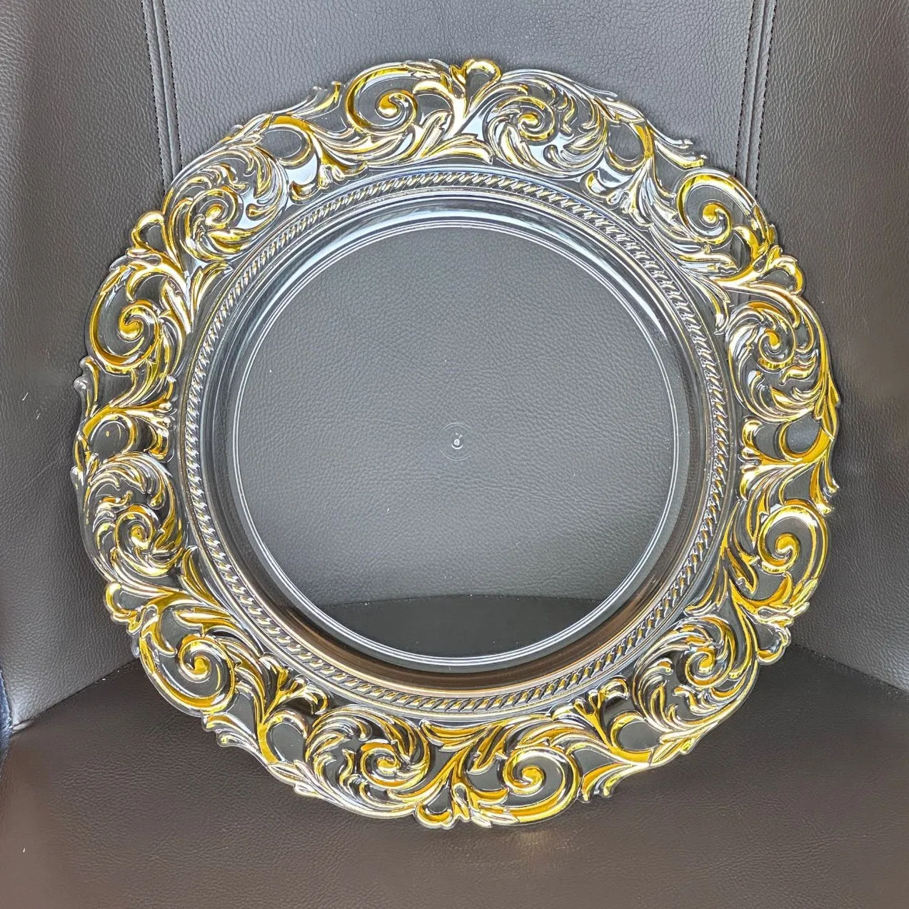 Wholesale Luxury Frosted Acrylic Clear Charger Plate Wedding Party Dinner Plates Dinnerware Dishes