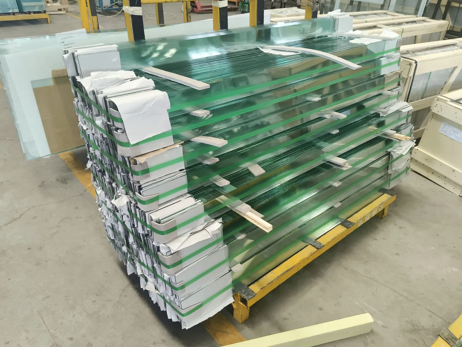 3mm 4mm 5mm 6mm 8mm Polished Clear and Grey Louver Float Glass