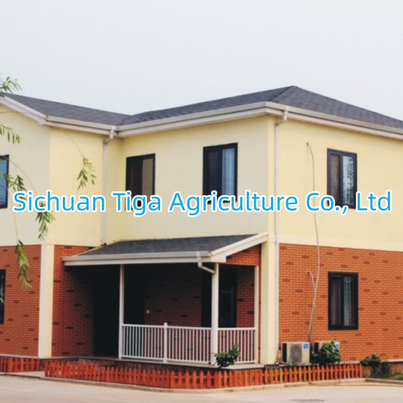 Prefab Light Steel House with Garden/ Bedroom/ Kitchen/ Bathroom/ Living Room