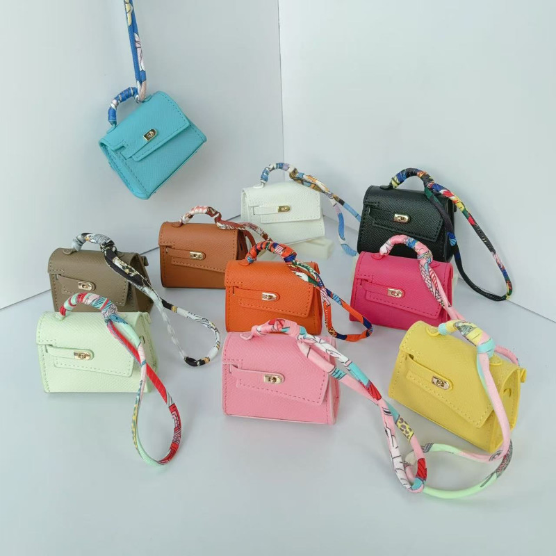 Ea708 Custom Designer Irregular Bag Shape Carrying Pendant Leather Case Luxury Headphone for Airpod Cover Earphone with Cases