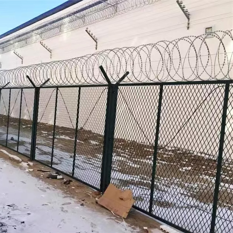 Quick - Assembly Barbed Wire Fence No Special Tools Required for Installation