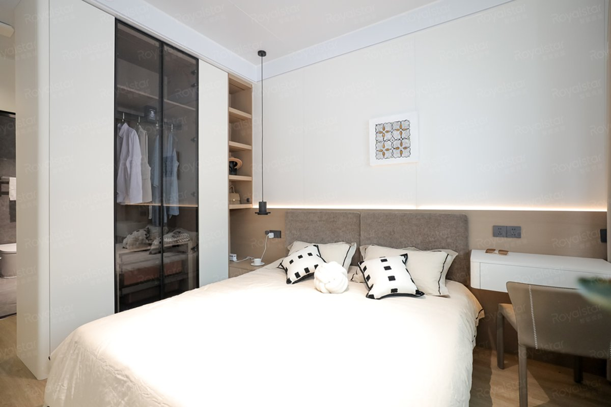 Modern Style Prefab Steel House Villa with Online Technical Support