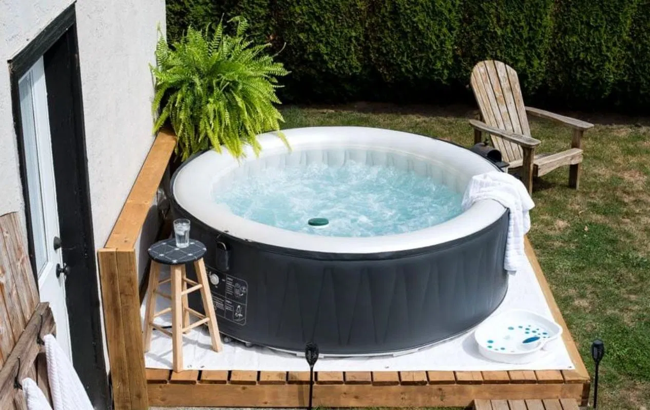 Airjet Inflatable Hot Tub SPA Inflatable Bath Set Portable