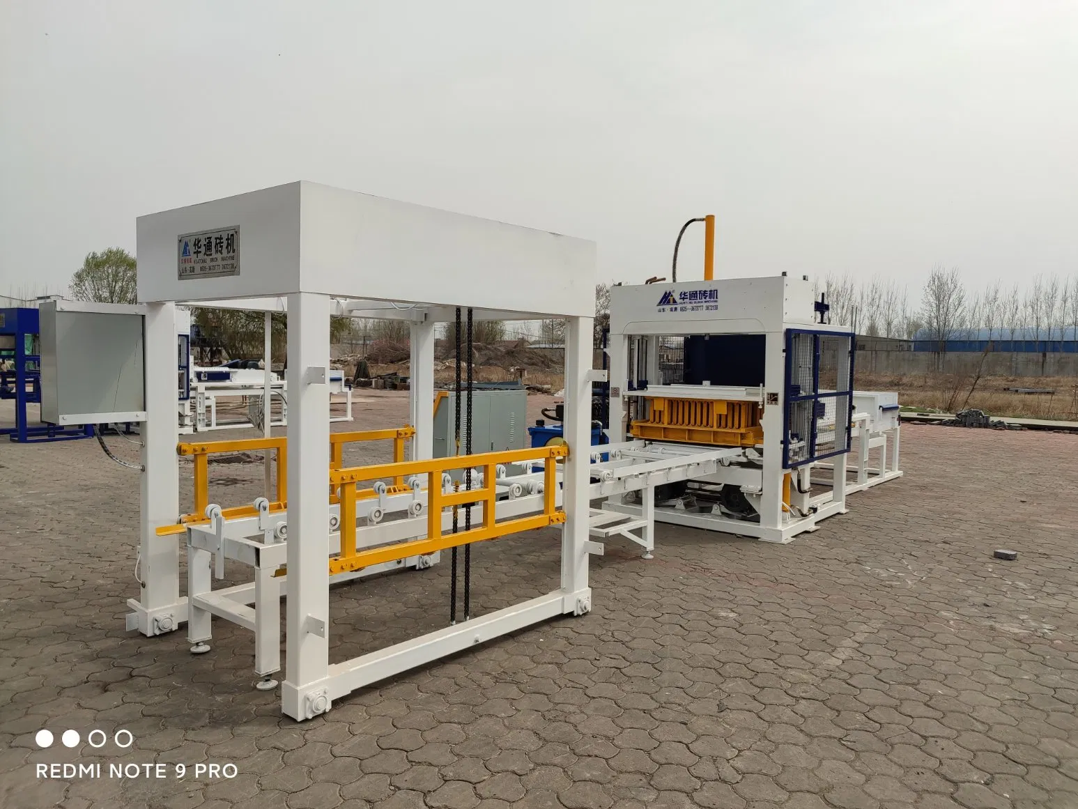 Fully Automatic Concrete Block Making Machine for High-Strength Hollow Blocks