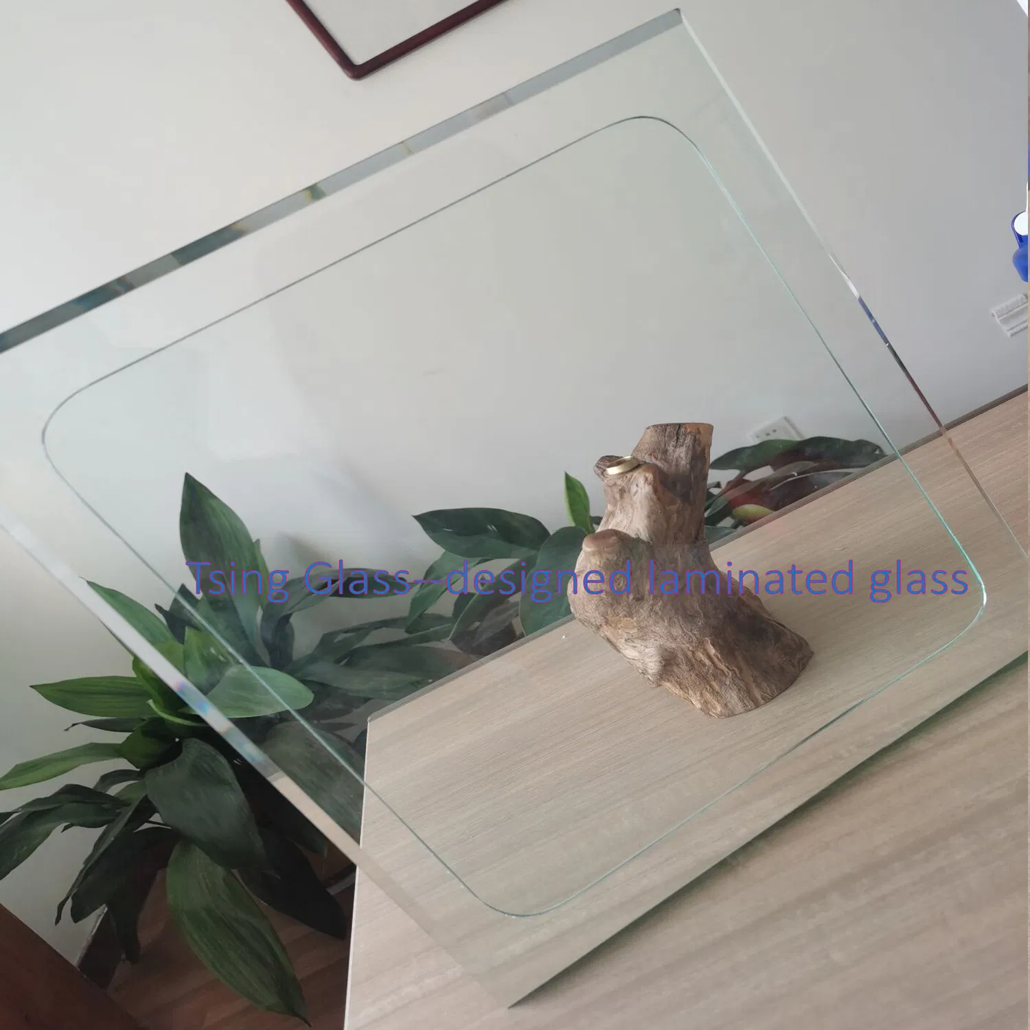 Закаленное стекло 2-12 мм: безопасное, цветное, узорчатое