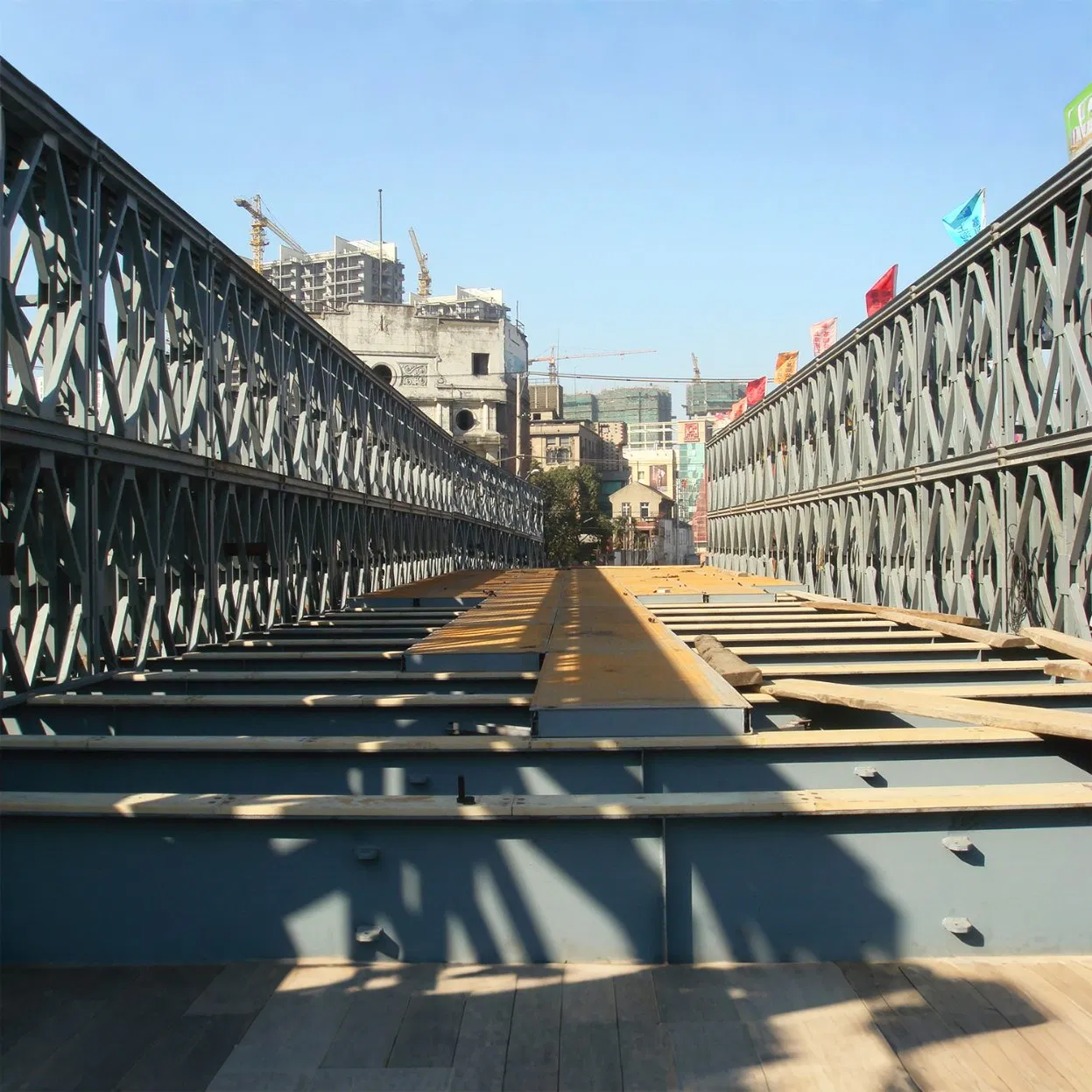 Modular Pedestrian Bridge/FRP Deck Panels