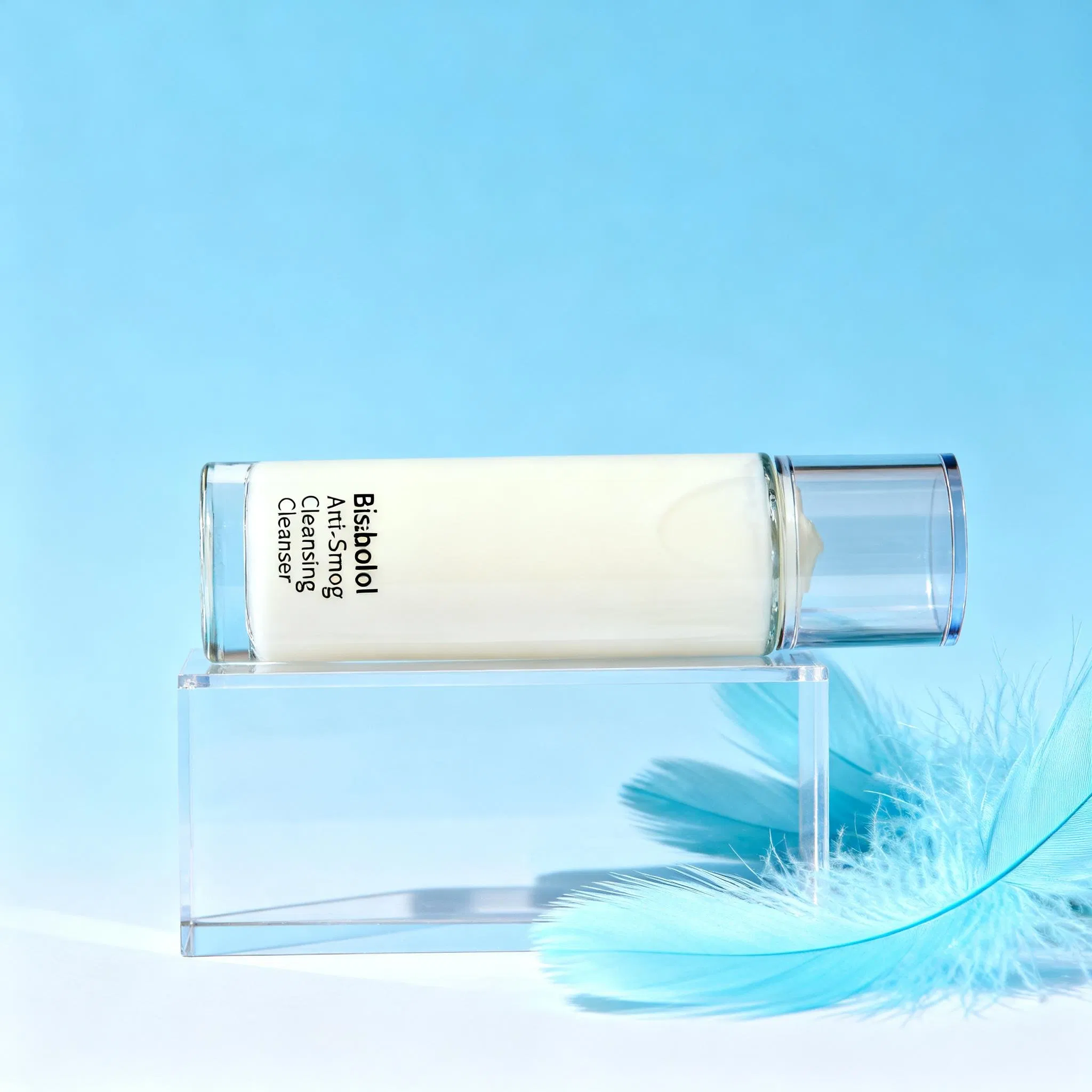 Professional Treatment Grade Cleansing and Protective Face Cleanser with Moringa Seed Oil and Bisabolol for SPA Use