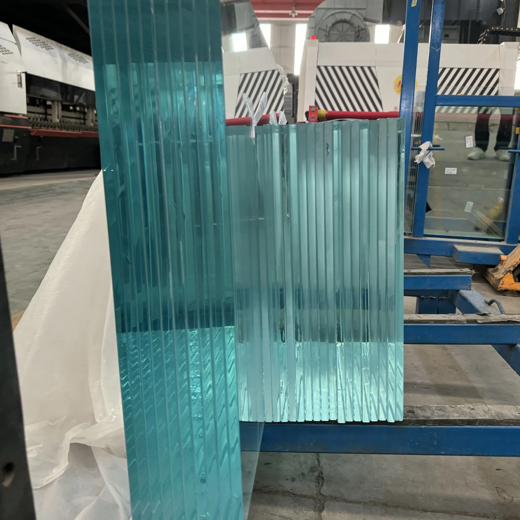 5/6/8/10/12mm Clear Tempered Glass with All Kinds of Size