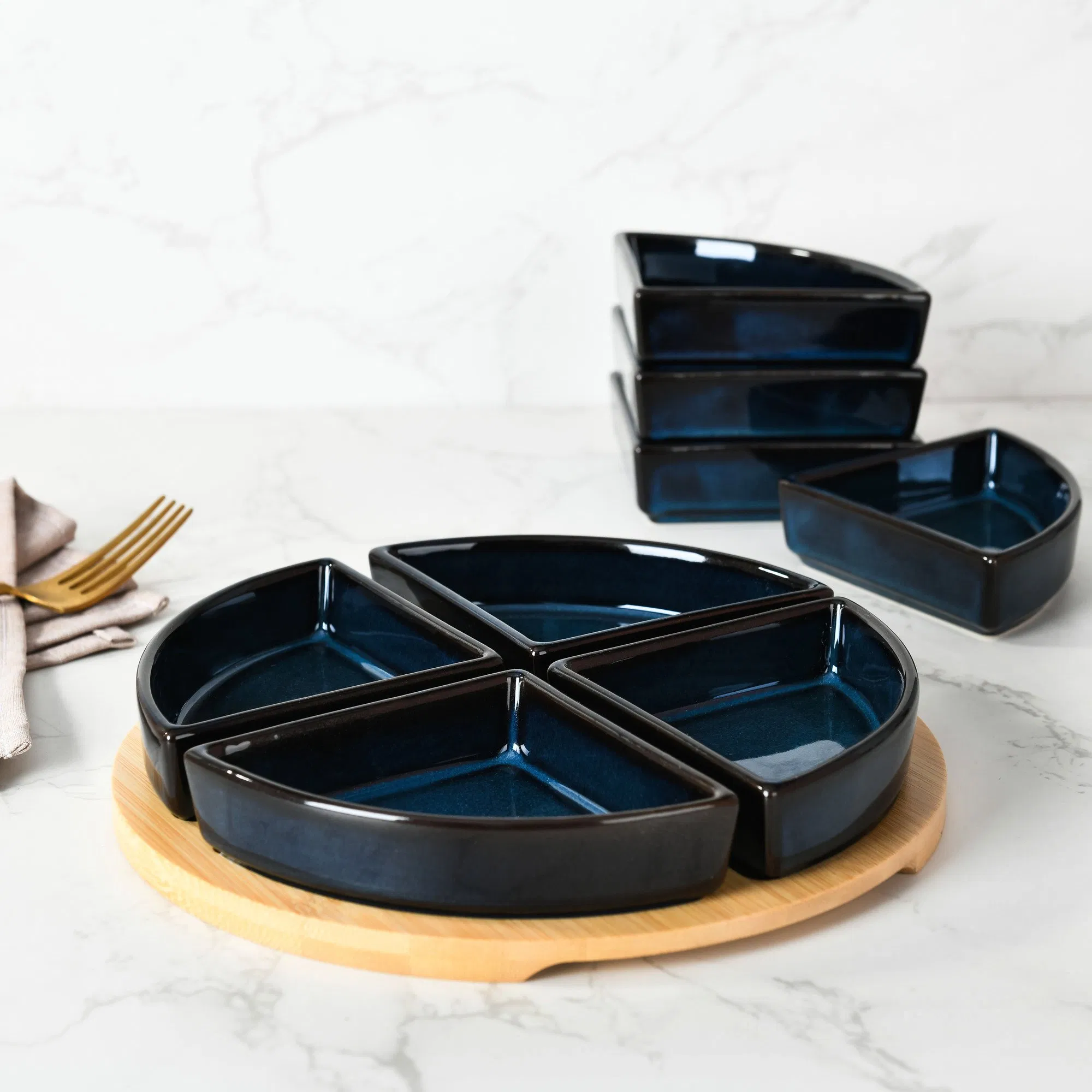 Color Glaze Servingware Porcelain Plates Wholesale Dinner Plate with Bamboo Tray