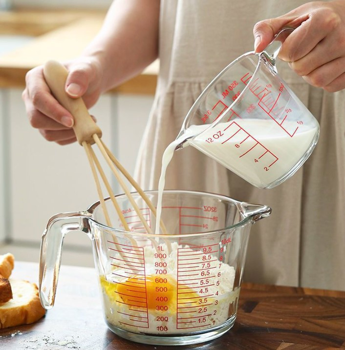 High-Temperature Resistant Graduated Measuring Cup Style Milk Microwave Oven Baking Egg Beating Glass Bowl
