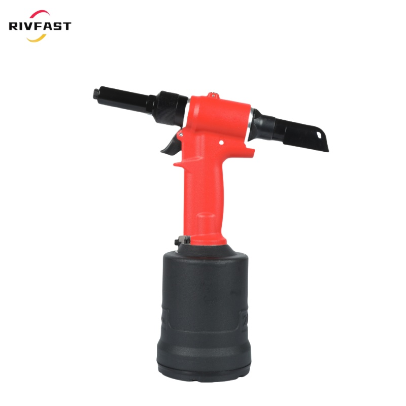 Пневмогидравлическая заклепочная машина для хем-лок заклепок