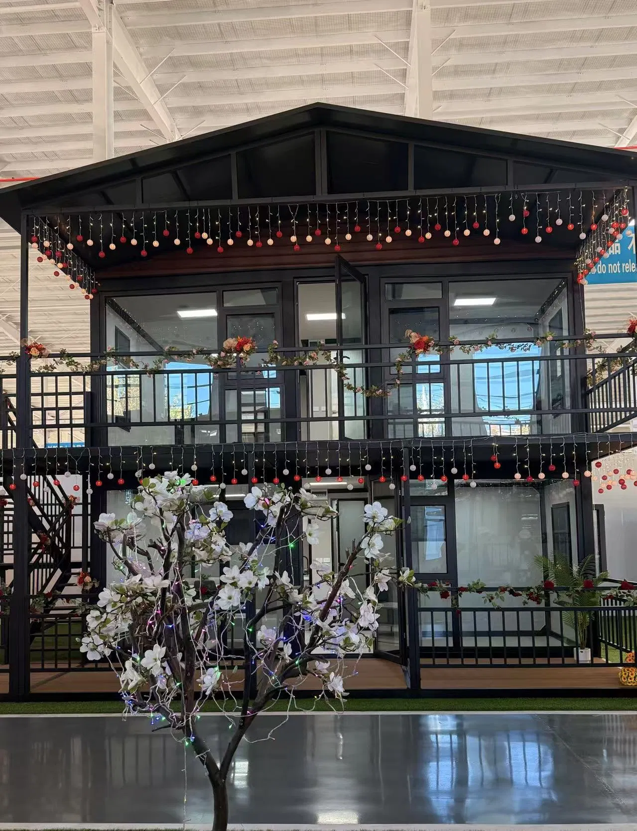 Insulated 20FT 40FT Tiny Prefabricated Expandable Home 2 3 4 Bedroom Foldable Container Portable Expandable House Prefab Luxury Villa Apartment