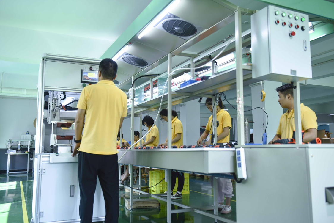 Аккумуляторная отвертка Li-ion 3.6V Suntec