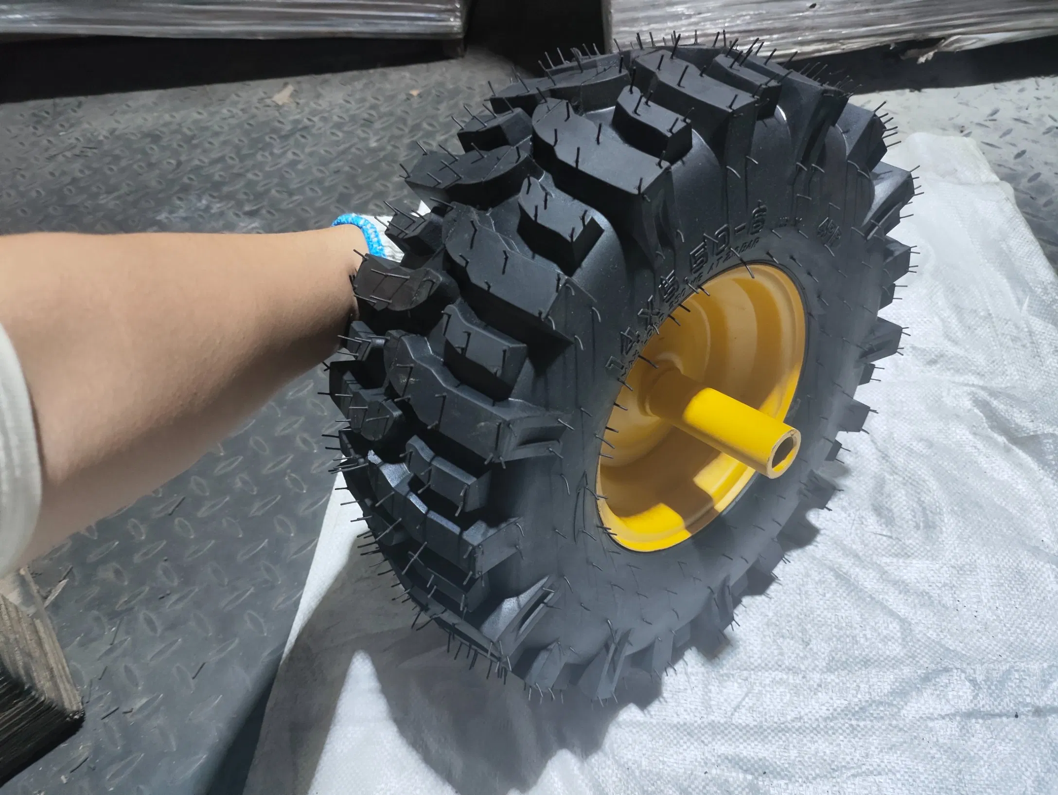 Air Filled Wheel 5.00-6 for Snowplow Sweeper Metal Rim Wheel Factory