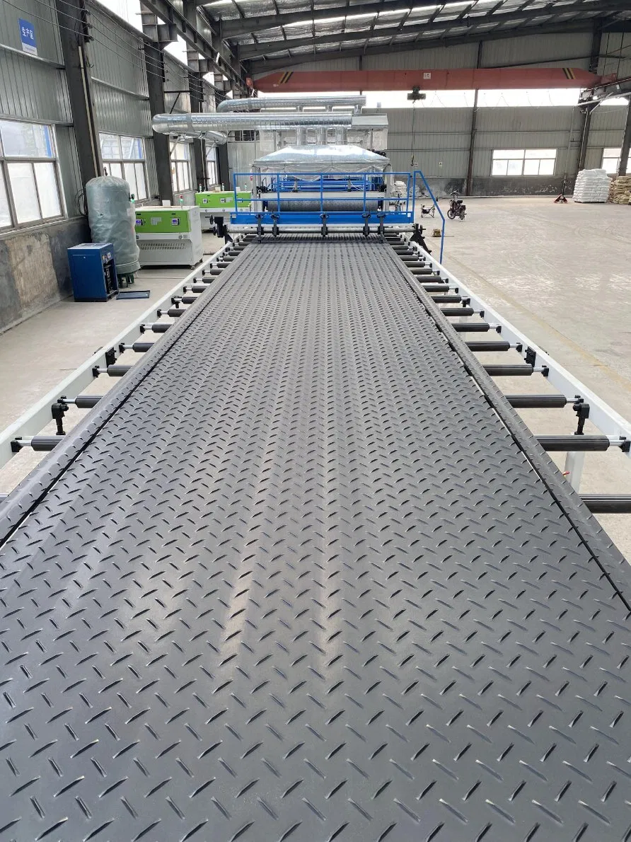 Fast to Transport & Assemble HDPE Plastic Sheet Temporary Ground Mats