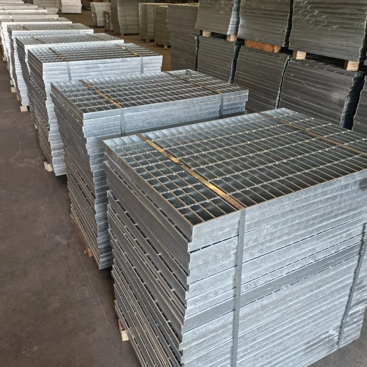 Galvanized Anti-Slip Steel Grating Walkway Platform with CE and ISO Certification