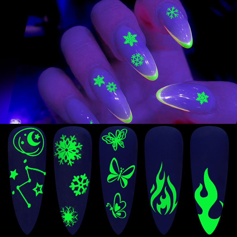 Adhesive Dark Glowing Butterfly Nail Art Sticker, Printing Night Luminous Accessory for Beauty Design