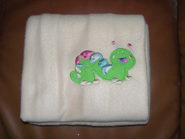 100%Polyester Polar Fleece Coral Fleece Promotional Embroidery Blanket