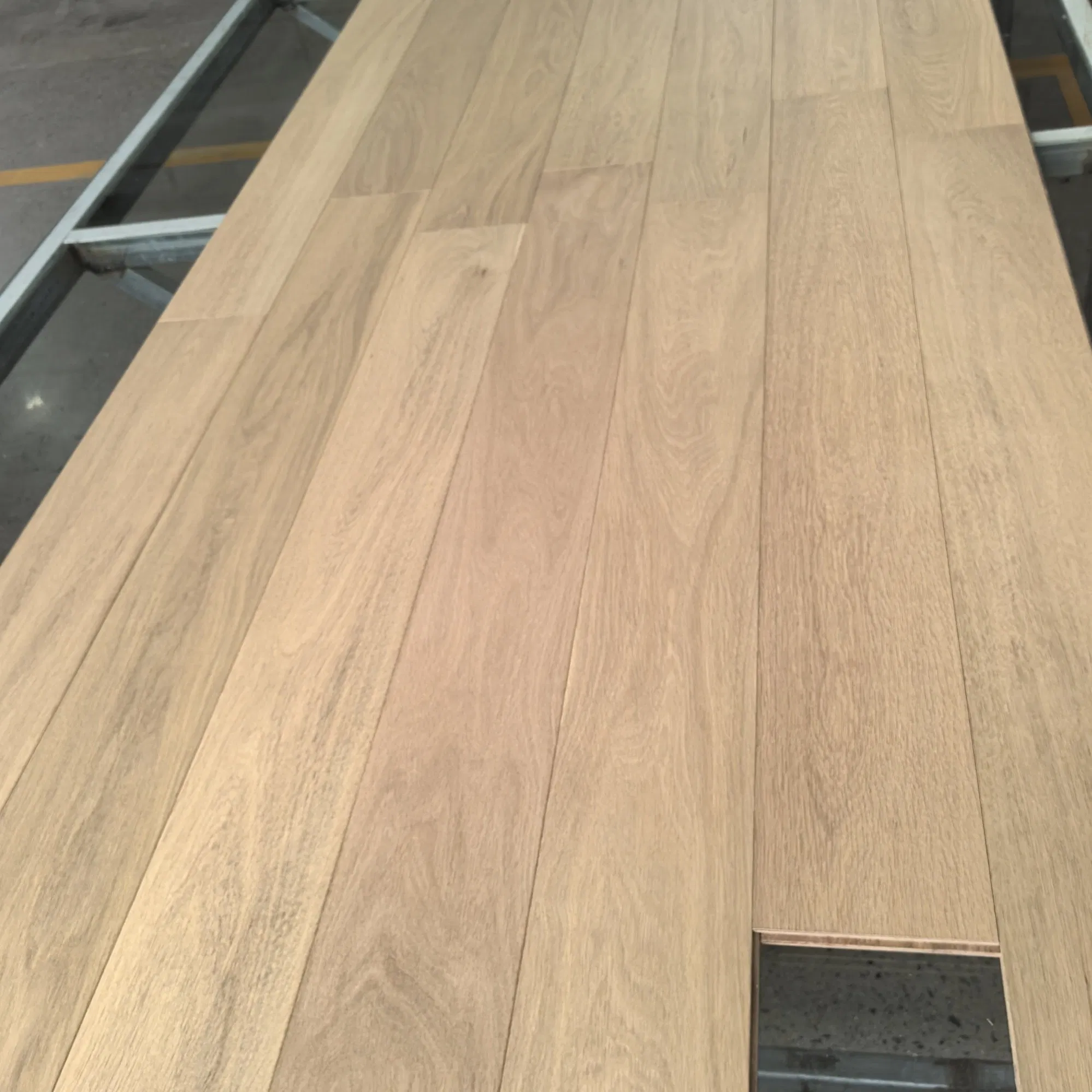 White Oak T&G Multilayer Interior 14mm Hardwood French Oak Wooden Flooring Solid Wood Engineered Hardwood Flooring