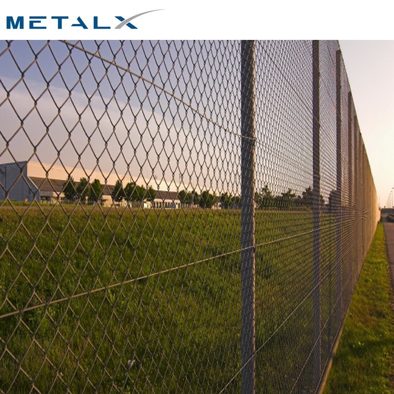 Hot Dipped Galvanized and PVC Coated Boundary Wall Cyclone Diamond Shape Galvanized Wire Mesh Chain Link Fencing Price for Farm/Cattle/Sheep/Horse/Privacy