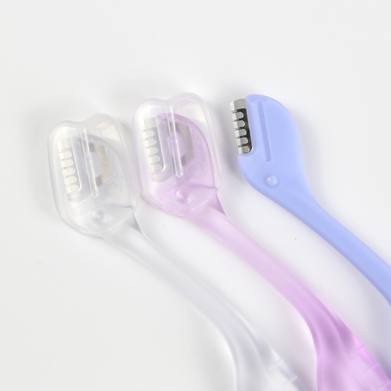 Precision Mini Eyebrow Razor for Smooth Dermaplaning Experience