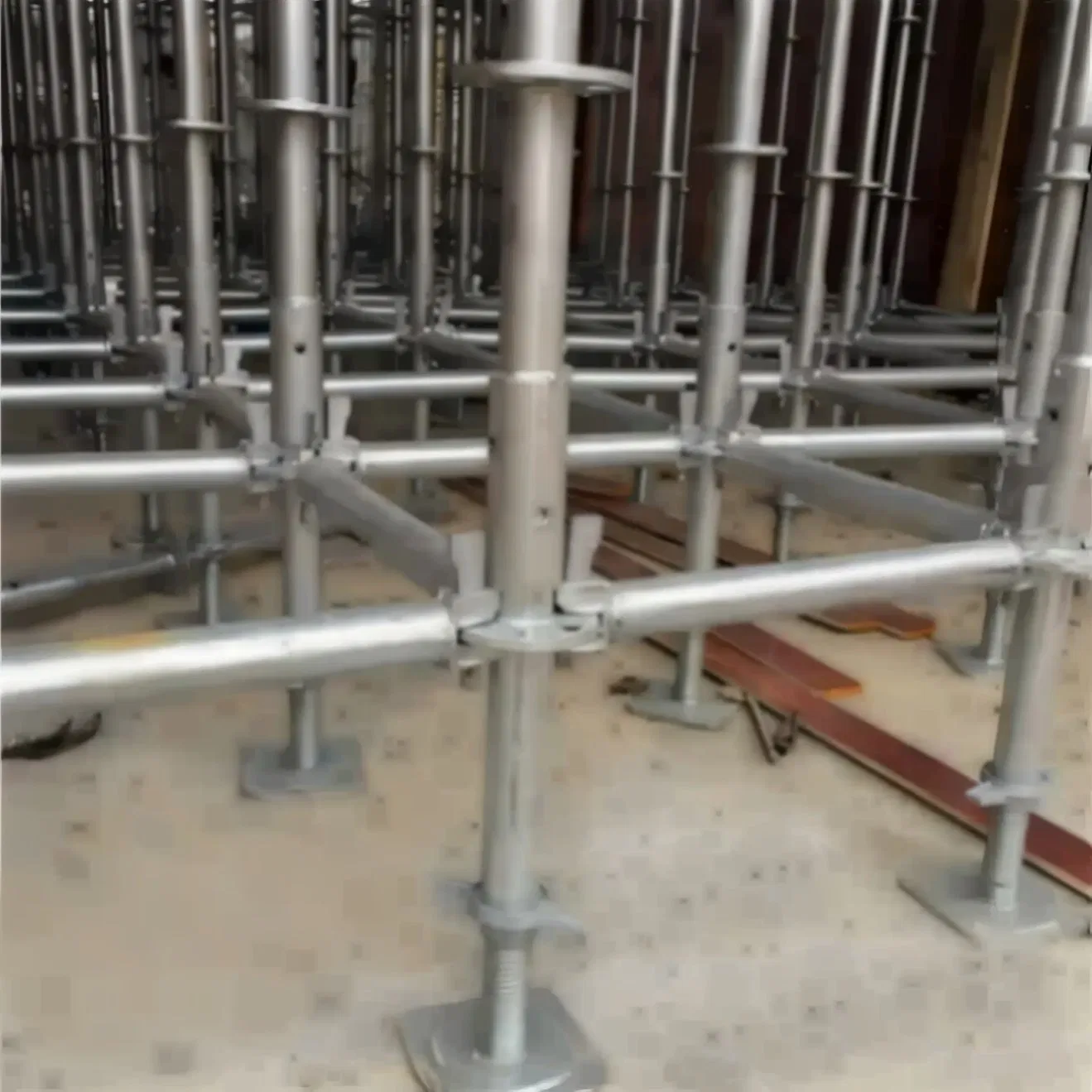 Galvanized and Painted Screw Jack Adjustable Shoring Screw Base Jack for Scaffolding Global Sale