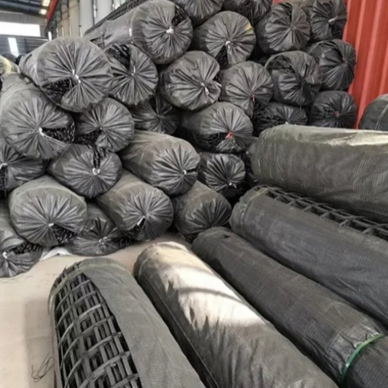 Bitumen Coated Glassfiber Geogrid for Asphalt and Road Reinforcement Fiberglass Earthwork Materials
