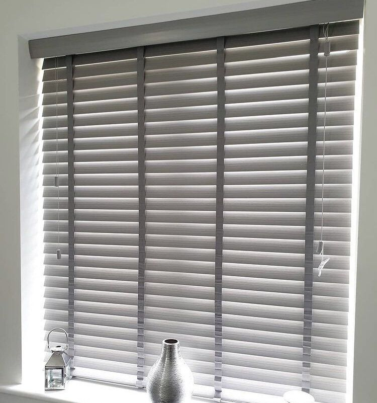 Durable Faux Wood Window Shades Roller Blinds Wooden Blinds