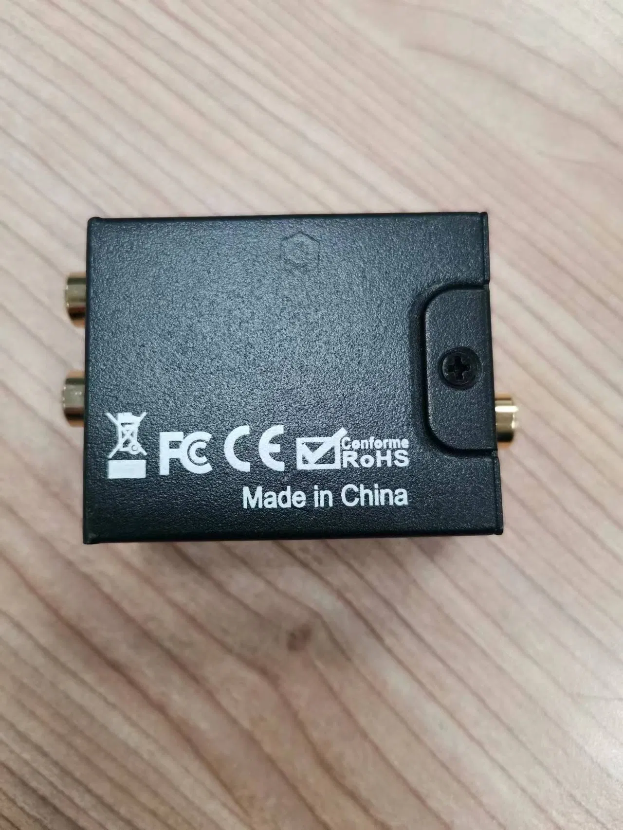 Цифро-аналоговый аудиоконвертер Toslink/Coaxial в HDMI