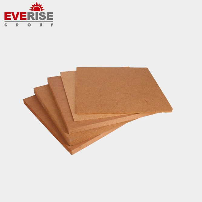 China Manufacturer Wholesale 12/15/18mm Dubai MDF Waterproof Plain/Veneered/Melamine Faced Wood Grain MDF Board Price for Wardrobe/Hmr/Oak Veneer
